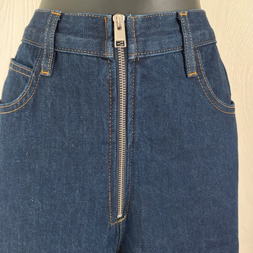 Frame High Rise Ziipper Jeans - Picture 2 of 8